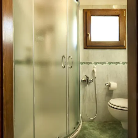 Villa Viktoria & Andras *