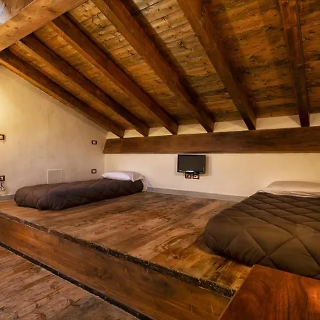 Viktoria & Andras Villa *