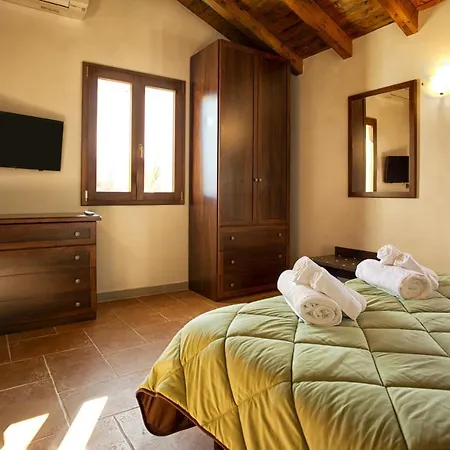 Villa Viktoria & Andras *