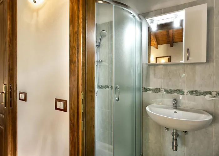 Viktoria & Andras Villa