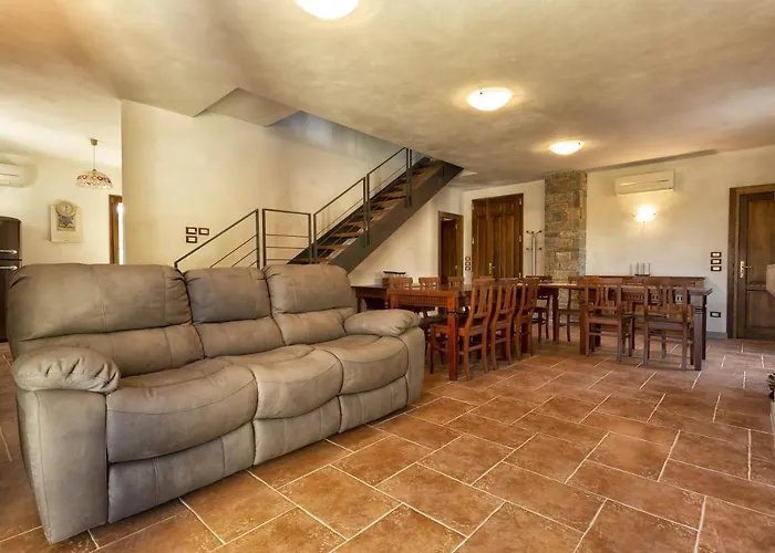 Viktoria & Andras Villa